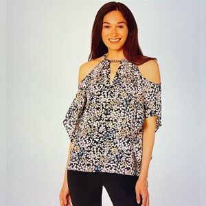 MICHAEL Michael Kors. Top cold shoulder blouse. Size OX